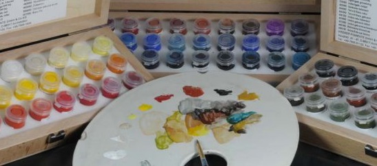Retouching Colors in Aldehyde Resin A 81