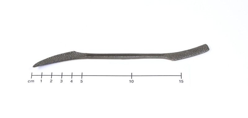Rasp small, pointed / curved Tools | Kremer Pigmente Online Shop
