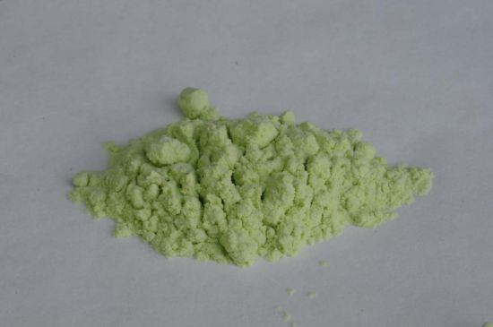 Verre coloré, vert-jauneâtre citron, transparent
