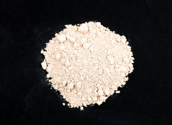 Natural White Earth, from Vicenza, Italy