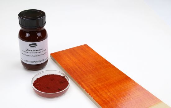 Vernici all´olio, rosso brunastro