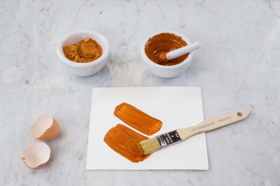 Now the tempera grassa is ready to use; add a little water if necessary.