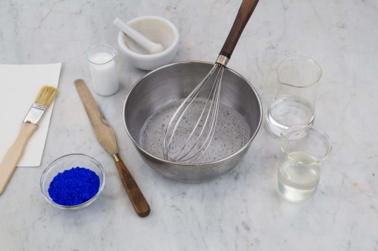 Dissolve 40 grams of Tylose® in 1 liter of cold, boiled water, stirring all the time.