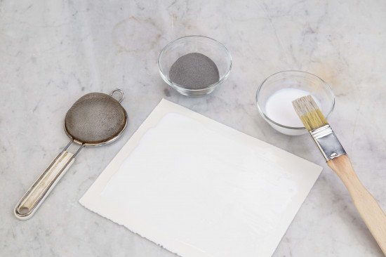On horizontal surfaces, spread or roll out the pure Acrylic Dispersion (e.g. #76000 or #75367).
