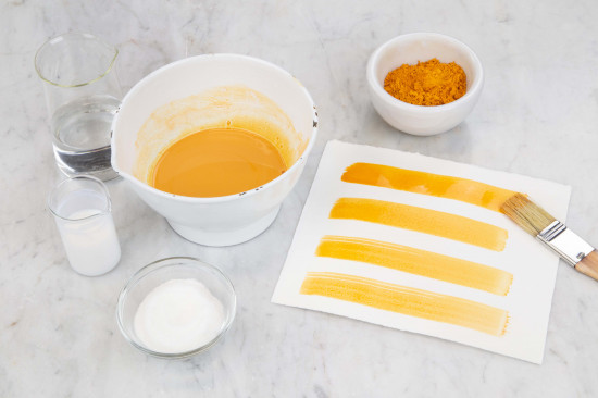 Add 50-250 grams of earth pigment according to the desired color intensity. Apply with a flat, wide paint brush or sponge.

Covers approximately 200 m2, one single coat.