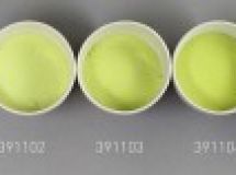 Verre coloré, vert-jauneâtre citron, transparent